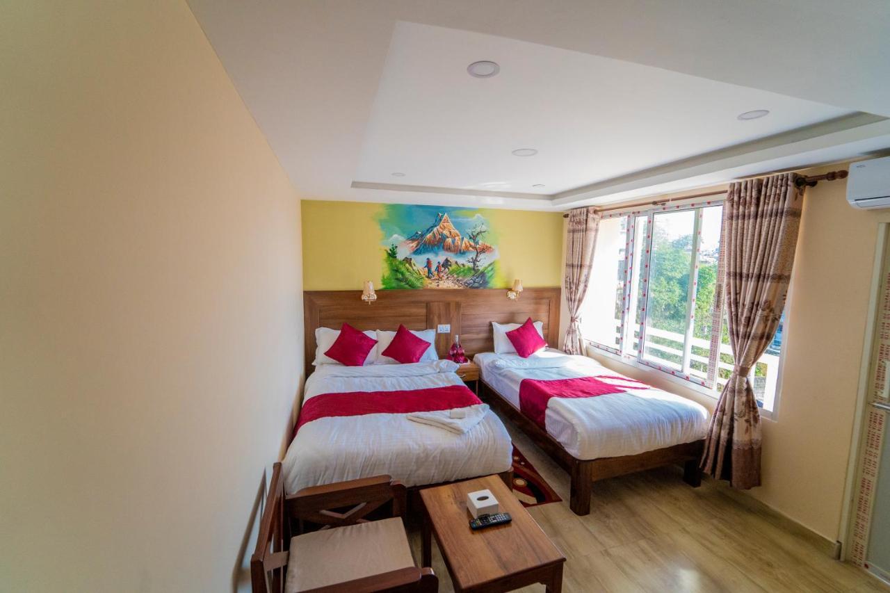 Hotel Royal Image Pokhara Exteriör bild