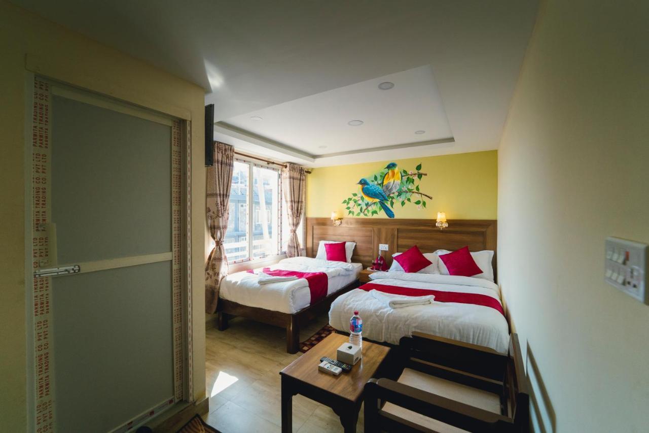 Hotel Royal Image Pokhara Exteriör bild