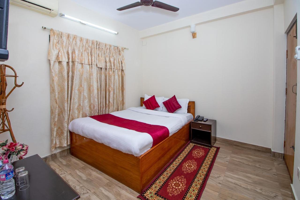 Hotel Royal Image Pokhara Exteriör bild